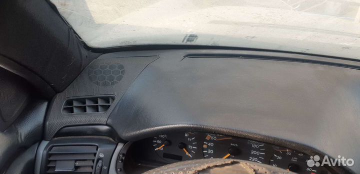 На мерседес