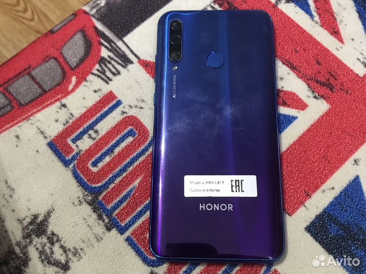Телефон Honor 10i