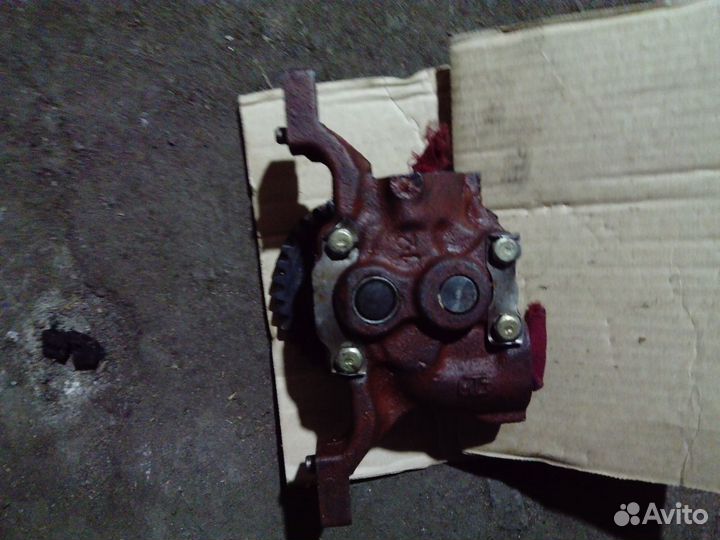 Продается масляный насос