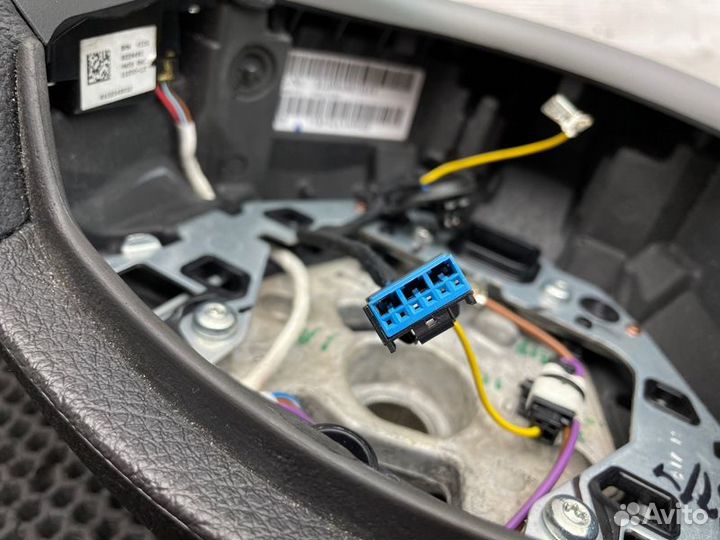 Руль Bmw 5-Series F10 N20B20A 2011