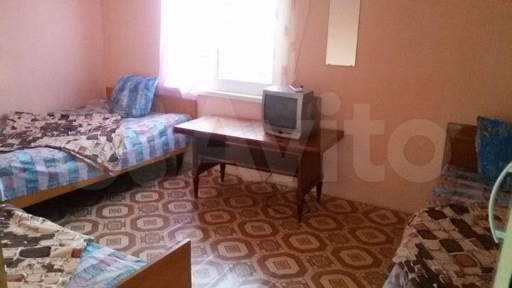 Комната 15 м² в 5-к., 2/2 эт.