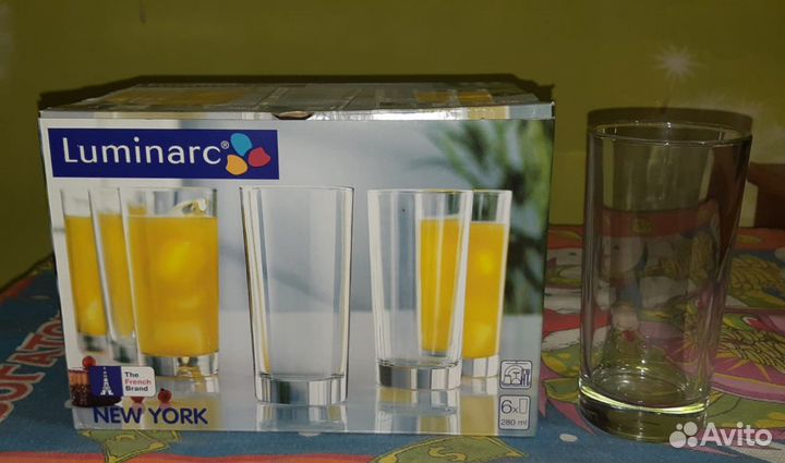 Коллекция рюмок, стаканов и кружек