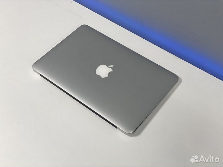 MacBook Air с Core i5 и SSD для учёбы и офиса