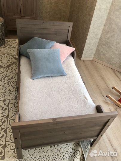 Раздвижная кровать IKEA