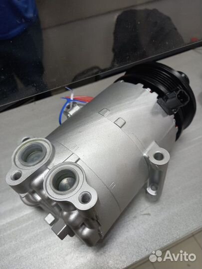 Компрессор кондиционера Ford mondeo 4 2.0 2008г