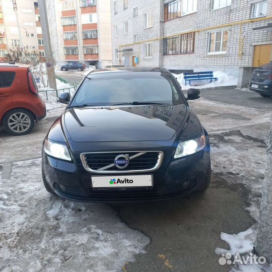 Volvo S40 2.0 AMT, 2011, битый, 190 000 км