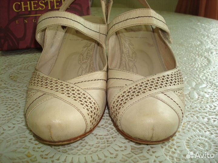 Босоножки chester