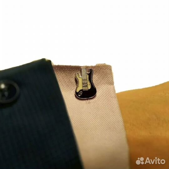 Запонки Гитара в подарочной коробочке новые