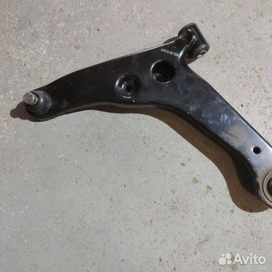 Рычаг передний левый Митсубиси lancer