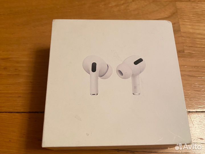 Коробка от airpods pro