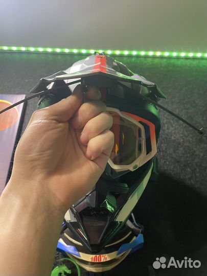 Крепление для экшн камеры на шлем двух типов