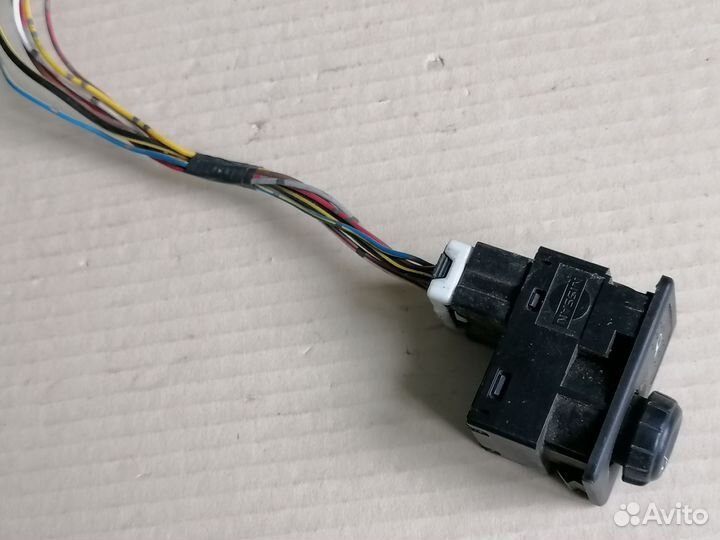 Джойстик управления зеркалами для Nissan Sunny B15