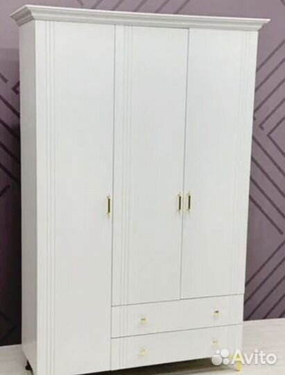 Шкаф в детскую