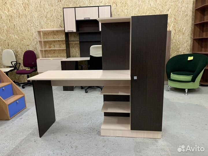 Компьютерный стол