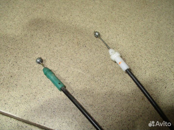 Замок двери передней левой Toyota Corolla (E150)