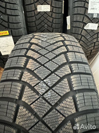 Pirelli Ice Zero FR 225/55 R18 102H