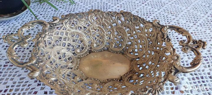 Сухарница,конфетница,фруктовница латунь