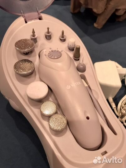 Маникюрный педикюрный набор новый vitek