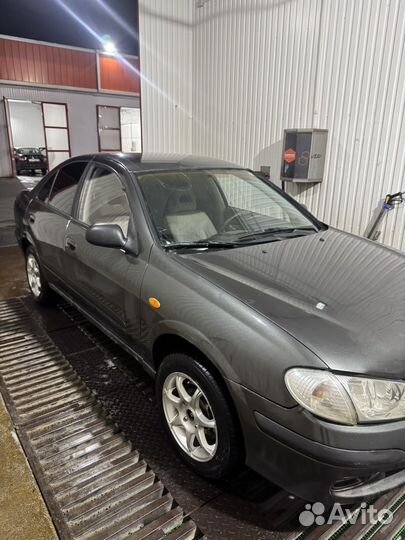 Nissan Almera 1.5 МТ, 2001, 350 000 км