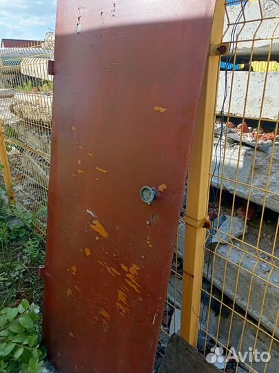 Дверь входная железная бу