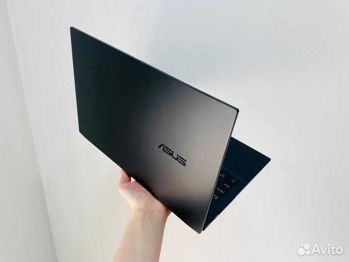 Asus Creator Core i9 oled