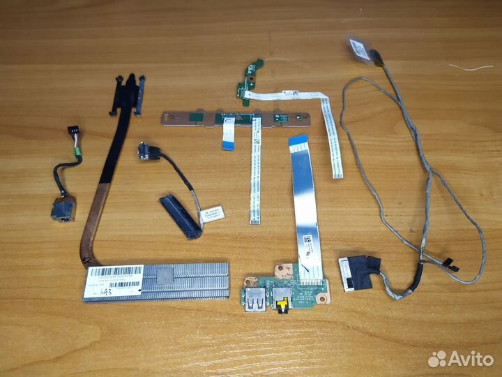 Ноутбук HP 15-b053sr на разбор