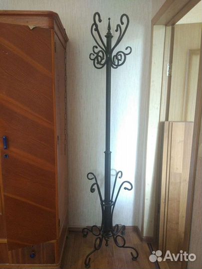 Вешалка напольная