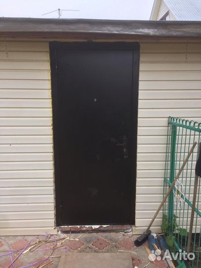 Входная дверь металлическая