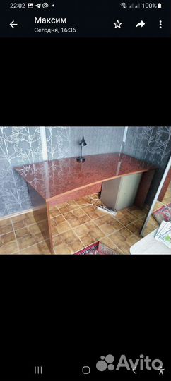 Письменный стол с тумбой