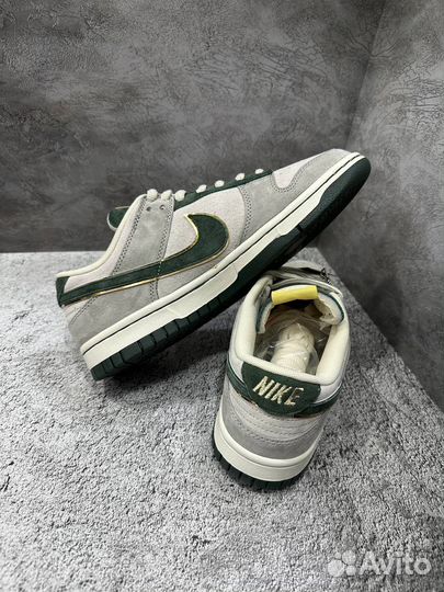 Otomo Katsuhiro x Nike SB Dunk Low Steamboy OST