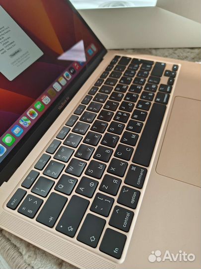 MacBook Air 13 2020 i3