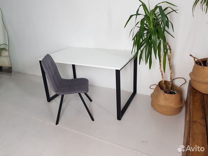 Письменный стол Лофт 140*80 см. Черные ножки