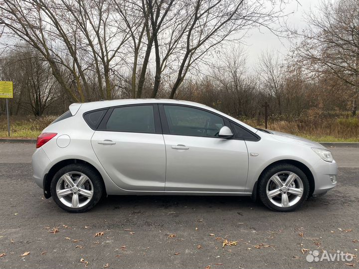 Opel Astra 1.4 AT, 2011, 89 000 км