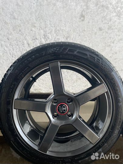 Диски литые R17 в сборе с резиной
