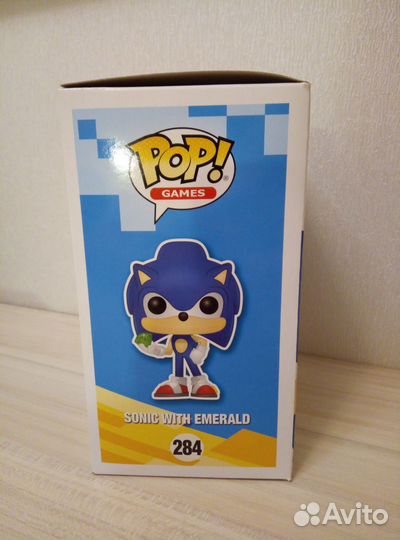 Funko POP Sonic with Emerald 284