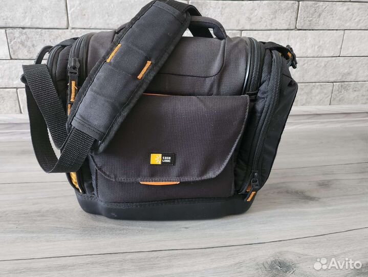 Зеркальный фотоаппарат