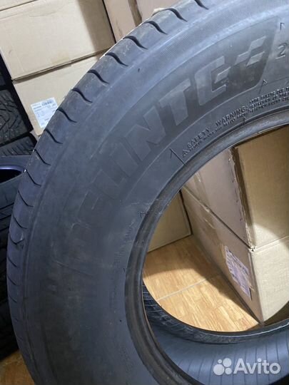 Delinte DS2 215/70 R15 98V