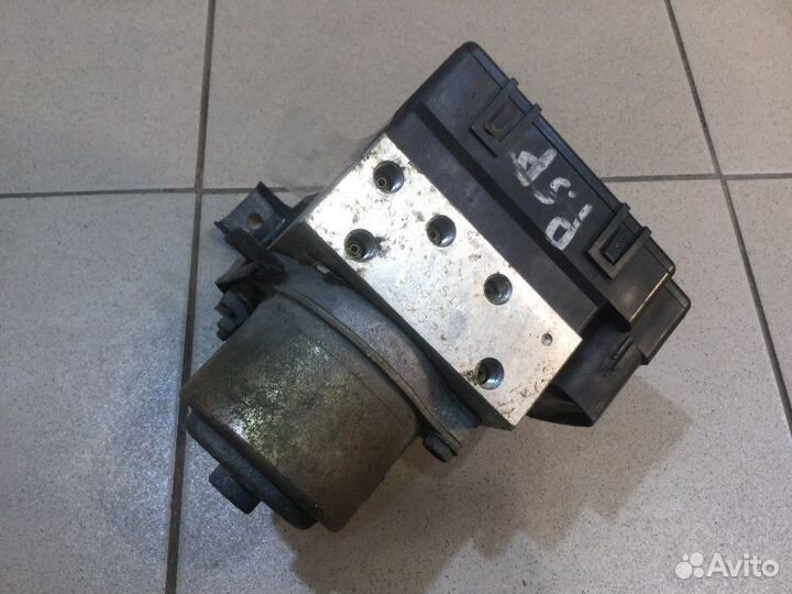 Блок ABS (насос) Mitsubishi Pajero Sport K9