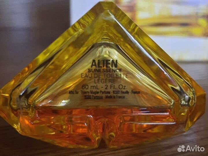 Alien sunessence от Тьерри Мюглер