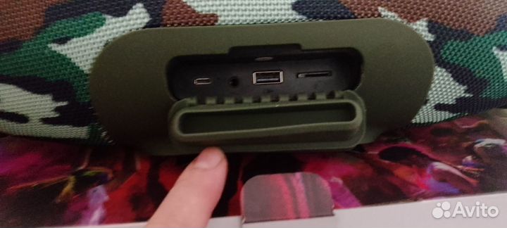 Портативная колонка JBL Boomsbox