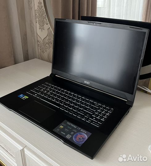 Ноутбук msi katana 17