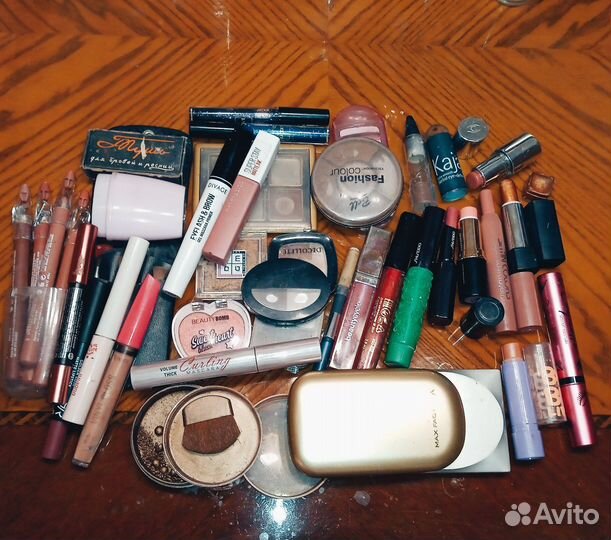 Набор косметики б/у и новая пакетом