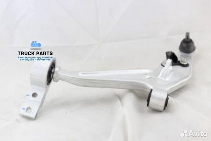 Nissan 545018H31A рычаг подвески