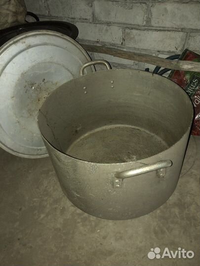 Кастрюля большая