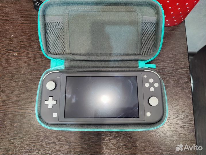 Nintendo switch lite прошитый 256гб + чехол