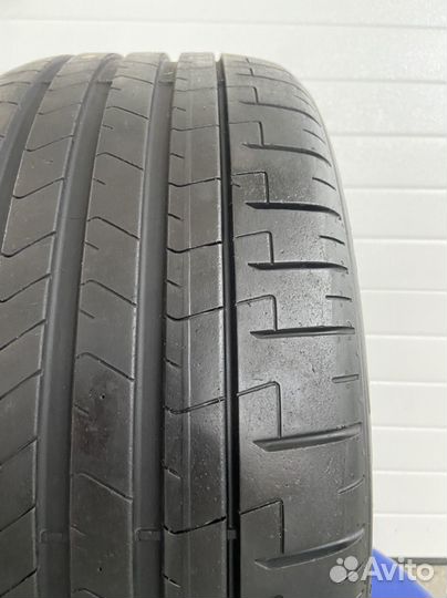 Pirelli P Zero PZ4 255/35 R20 93Y