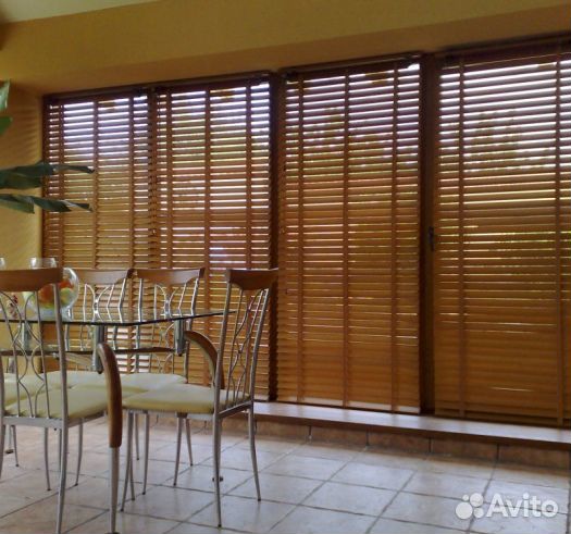 Жалюзи горизонтальные деревянные / бамбуковые