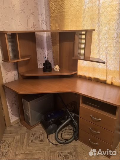 Игровой руль с педалями и коробкой передач