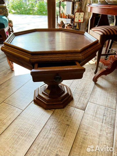 Старинный стол Винтаж