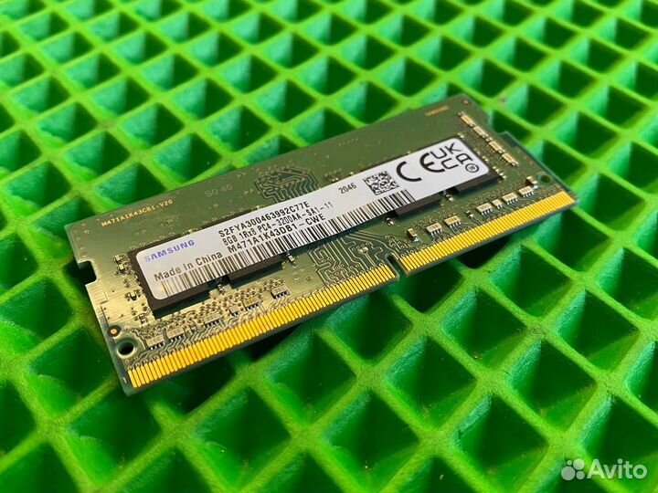 Озу RAM Samsung DDR4 8GB PC-25600 универсальная